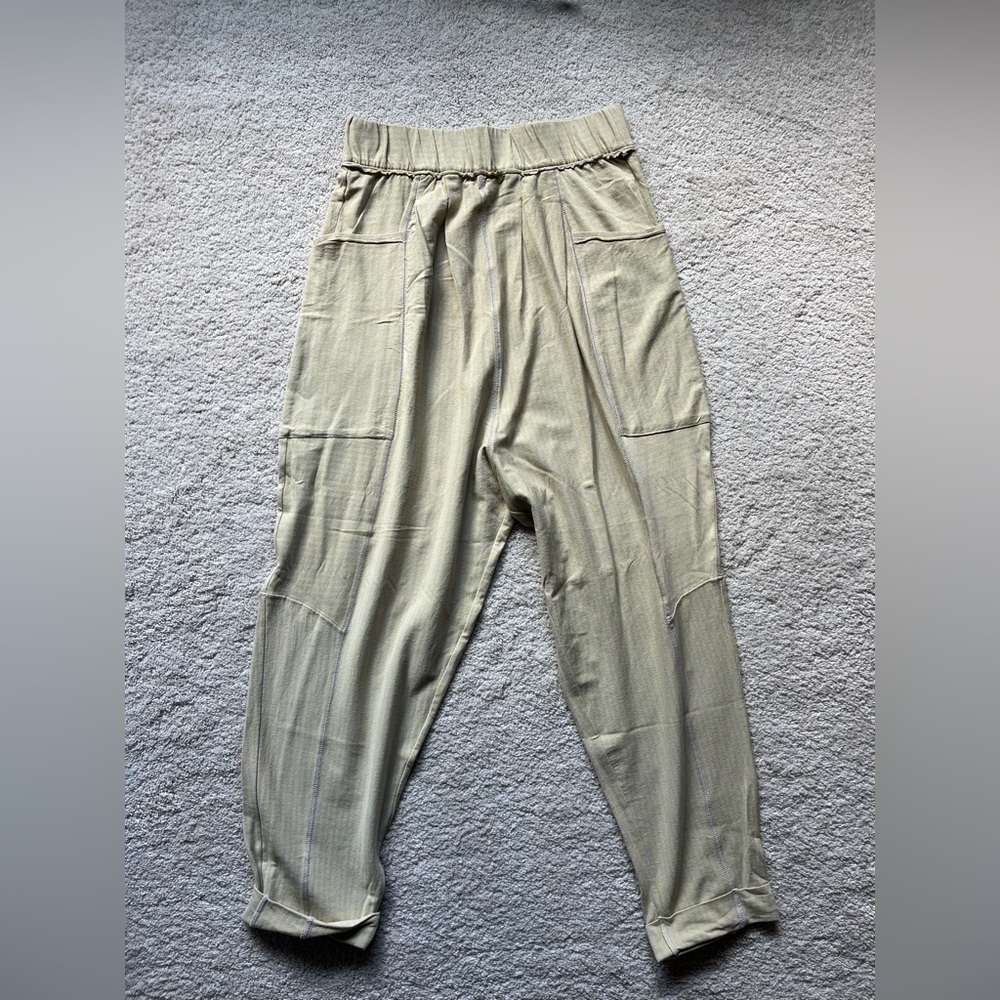 Free People Beige Relaxed Pants size M